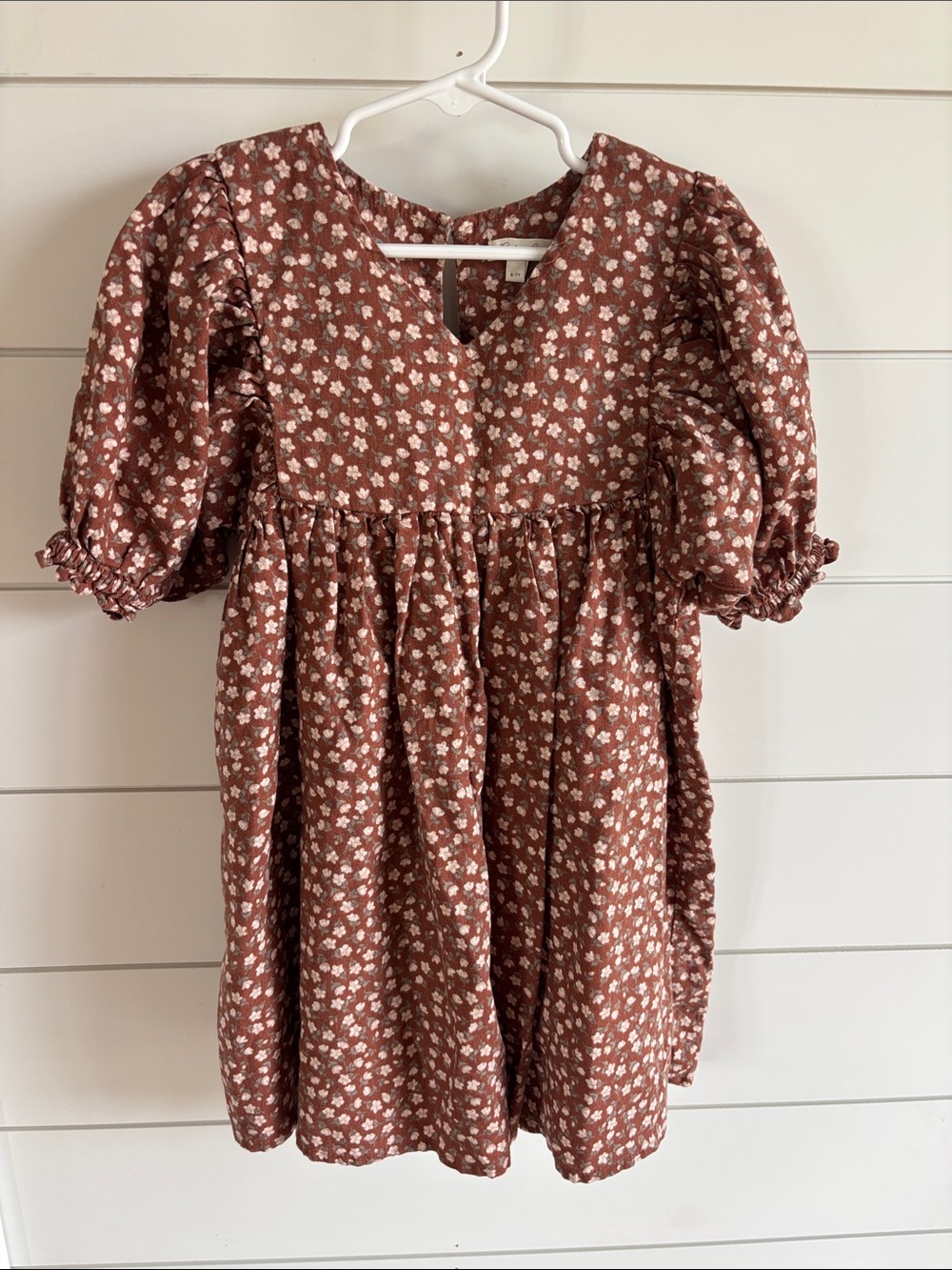 Rylee + Cru Brown Floral Puff-Sleeve Dress